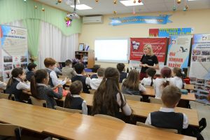 Урок мужества "Верните память" в Гимназии № 1 города Астрахани